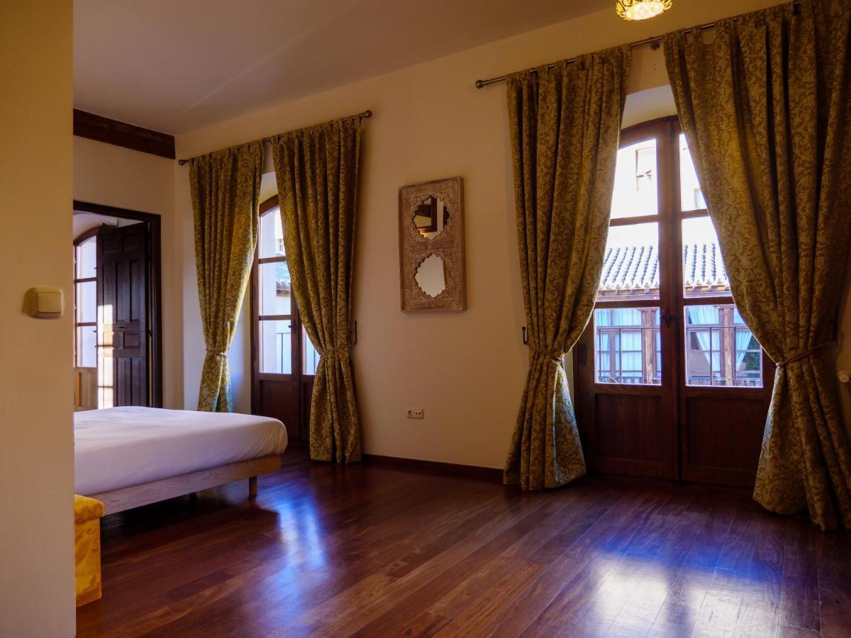 Casa Del Armino Mansion De La Familia De "El Greco" Villa โตเลโด ภายนอก รูปภาพ